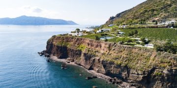 Nineteenth-Century Lighthouse Renovation by MAB Arquitectura