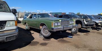 Junkyard Find: 1976 Ford LTD 4-Door Pillared Hardtop