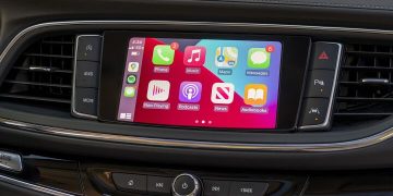 Opinion: Don’t Take My Apple CarPlay Away — Unless Your System Is Better
