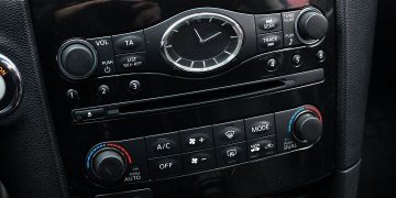 QOTD: What’s Your Favorite In-Car Clock?